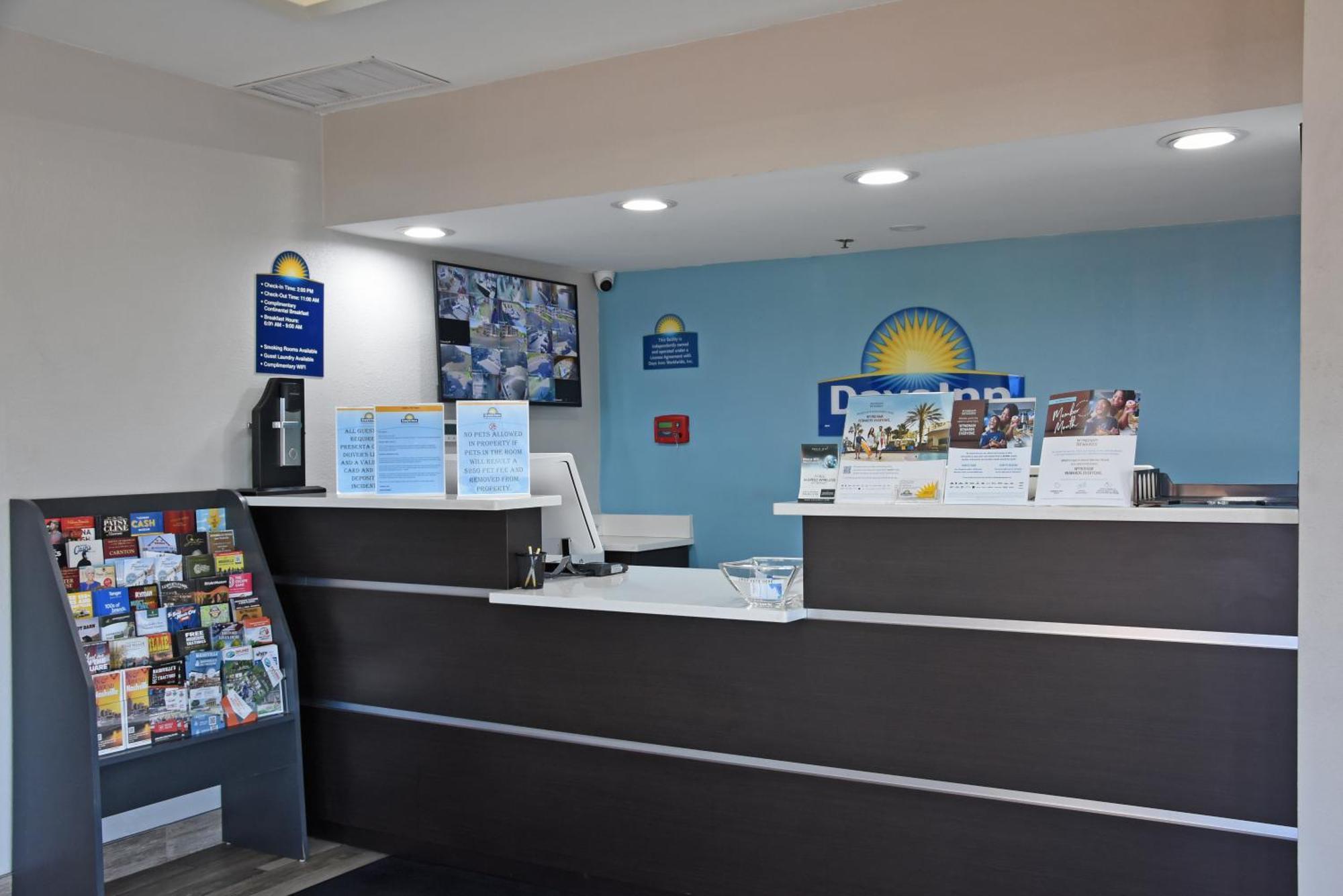 Days Inn By Wyndham Lebanon Esterno foto